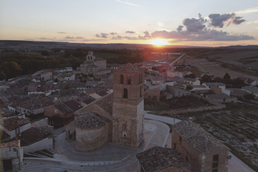 Atardecer en la villa_ Rodrigo Llorente Crespo