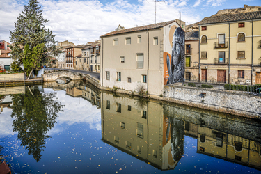 3 PREMIO__REFLEJOS DE LA CIUDAD ENCANTADA_lvaro Rodriguez Garcia_